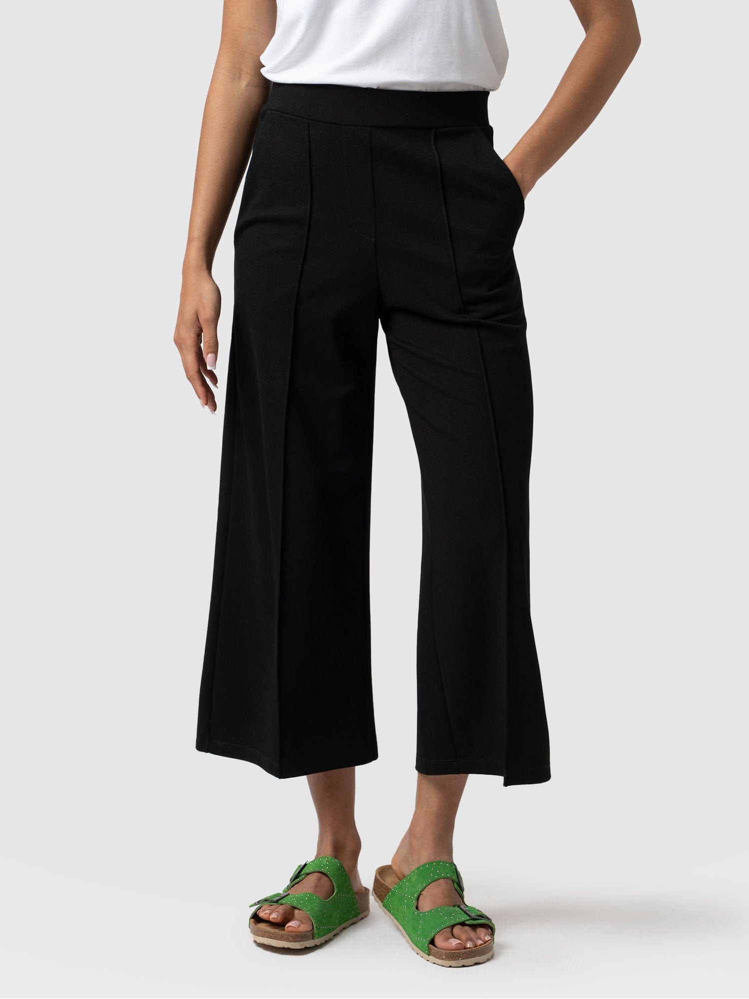 Cavendish Culotte Black - Women's Culottes | Saint + Sofia® UK